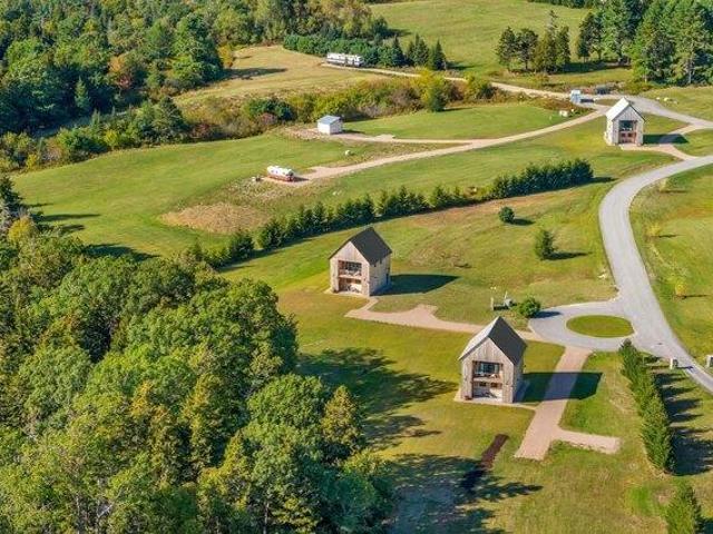 House for sale in Sullivan, Hancock County