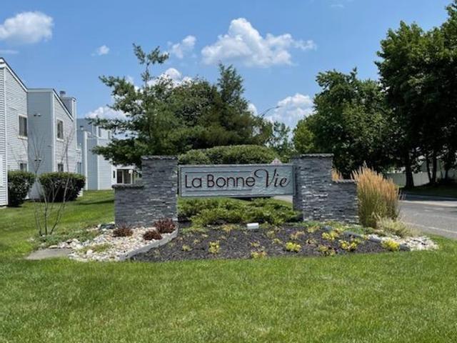 House for sale in Voorhees