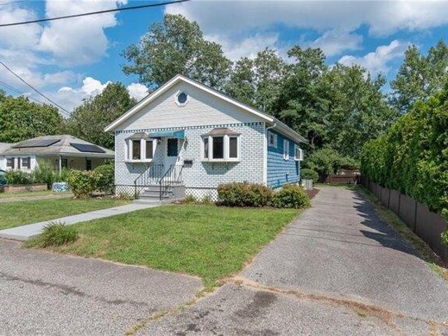 House for sale in Warwick, Rhode Island