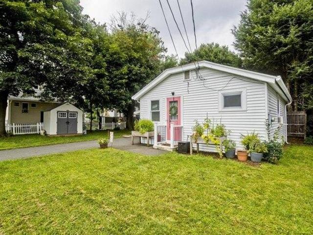 House for sale in Hampden, Massachusetts