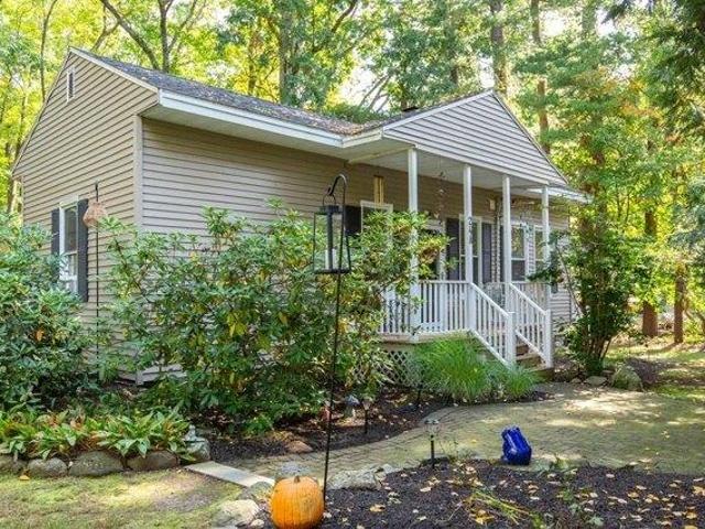House for sale in Windham, Rockingham County