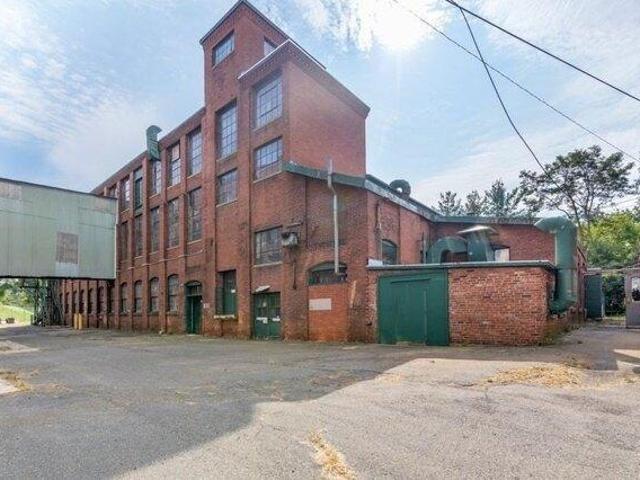 House for sale in Hampden, Massachusetts