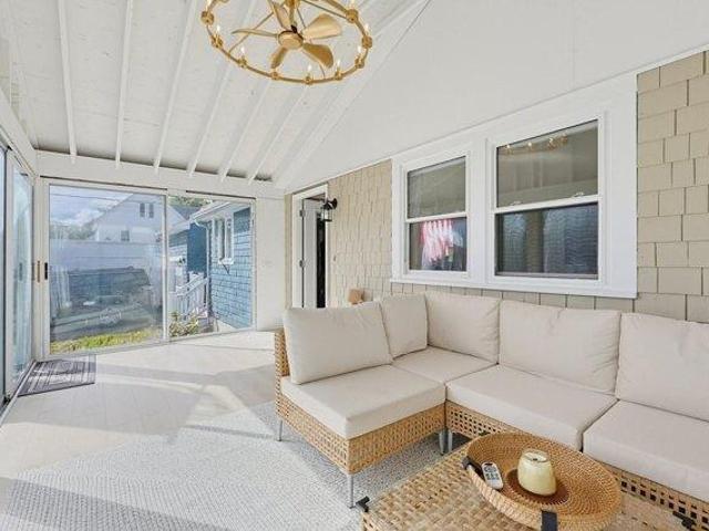 House for sale in North Abington, Abington
