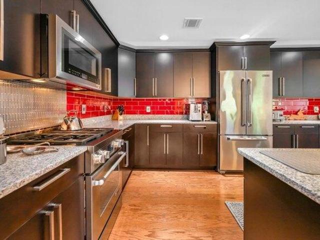 House for sale in Allendale, New Jersey