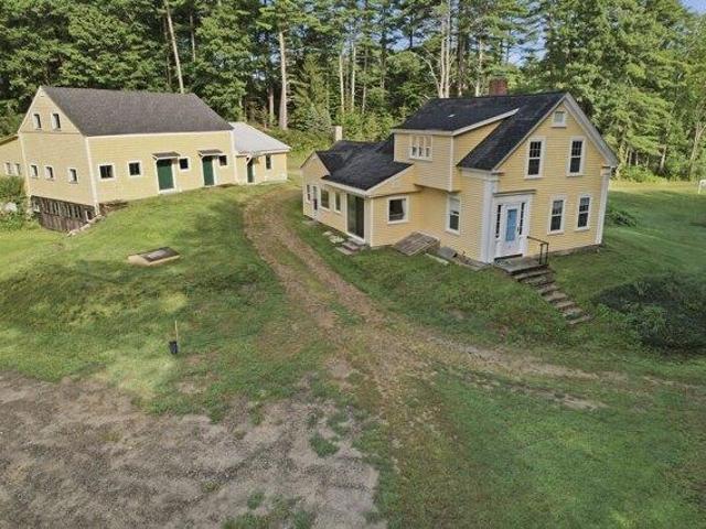 House for sale in Amesbury, Massachusetts