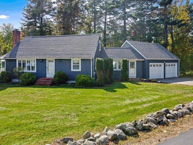House for sale in Atkinson, Rockingham County