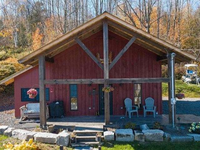 House for sale in Crystal Lake Falls Historic District, Barton
