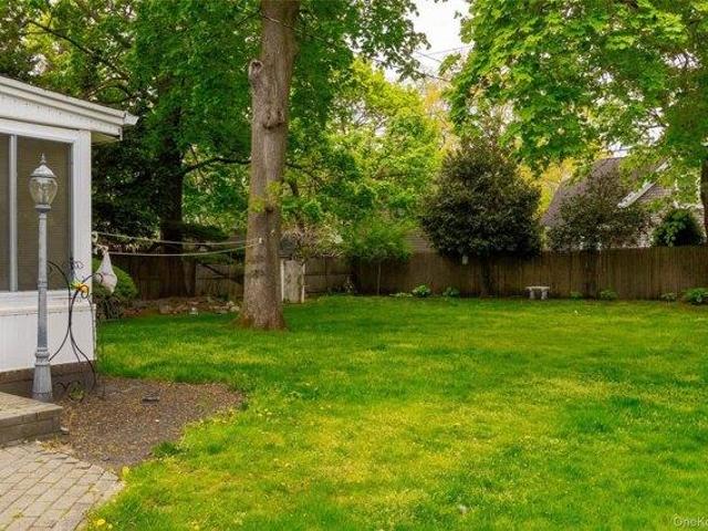 House for sale in Bohemia, New York