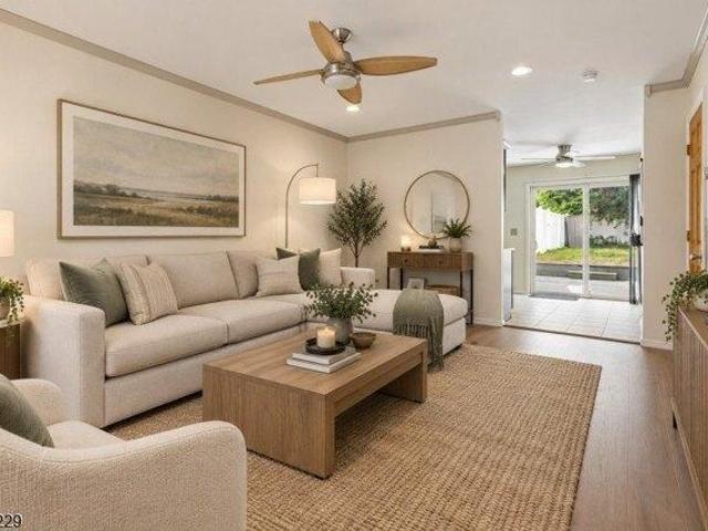 House for sale in Port Johnson, Bayonne
