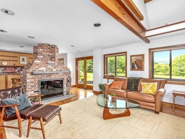 House for sale in Bearsville, New York