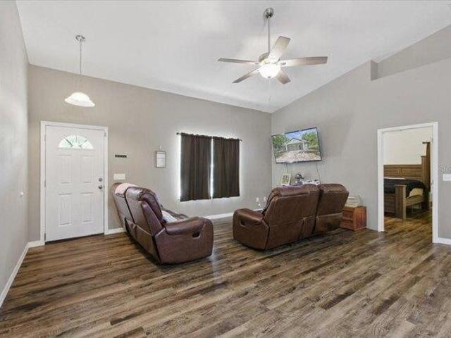 House for sale in Bell, Florida