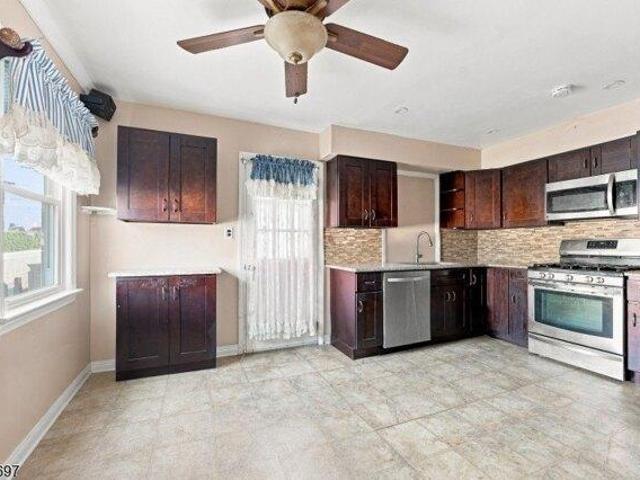 House for sale in Belleville, Essex County