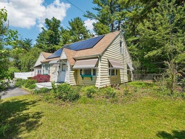 House for sale in Bellingham, Massachusetts