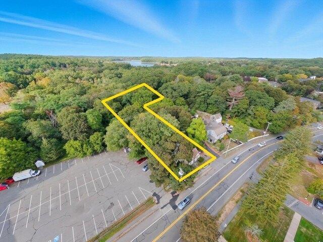 House for sale in North Beverly, Beverly