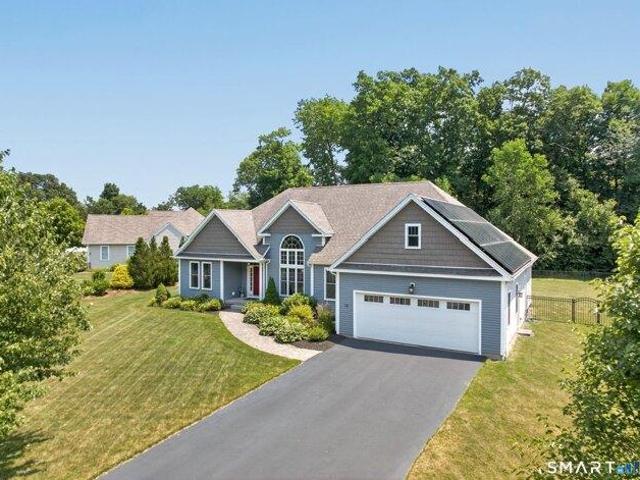 House for sale in Bloomfield, Connecticut
