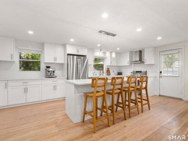 House for sale in Cottage Grove, Bloomfield