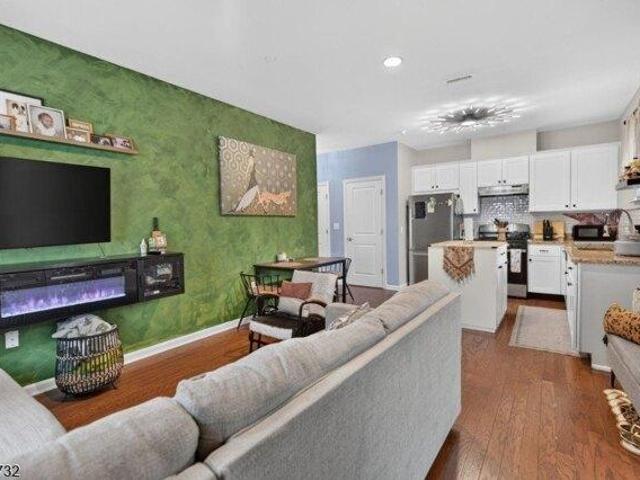 House for sale in Bloomfield, New Jersey