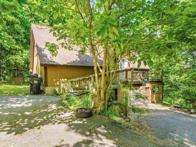House for sale in Bloomingburg, New York