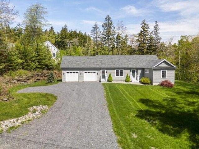 House for sale in Boothbay, Maine