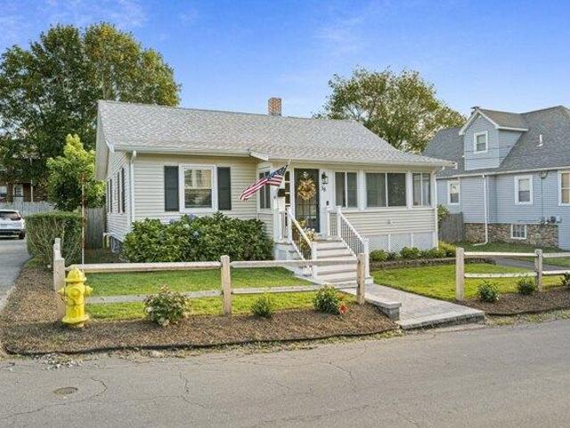 House for sale in Braintree, Massachusetts