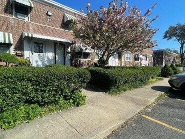 House for sale in Bridgeport, Connecticut