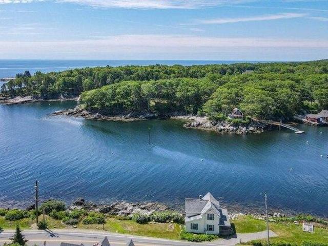 House for sale in Bristol, Maine
