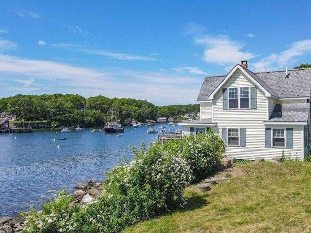 House for sale in Bristol, Maine