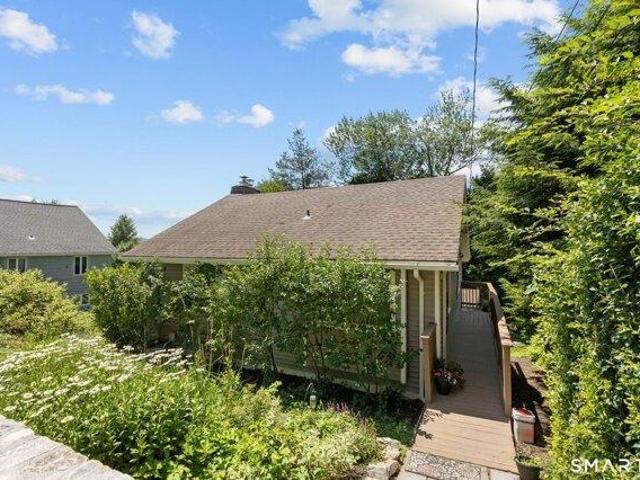 House for sale in Brookfield, Connecticut