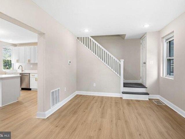 House for sale in Commerce, New Jersey