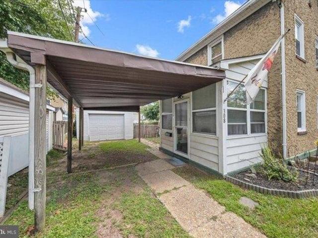 House for sale in Commerce, New Jersey