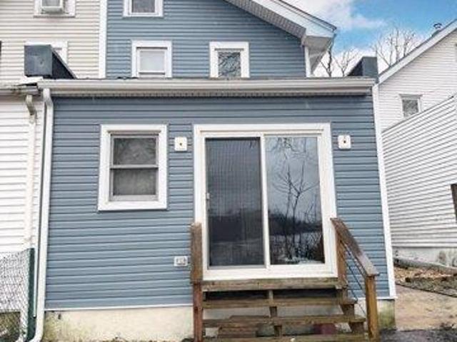 House for sale in Commerce, New Jersey