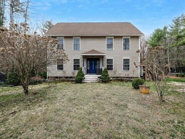 House for sale in New Hampshire