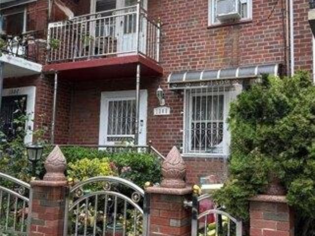 House for sale in Arverne, New York
