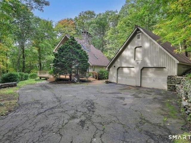 House for sale in Burlington, Northwest Hills Planning Region