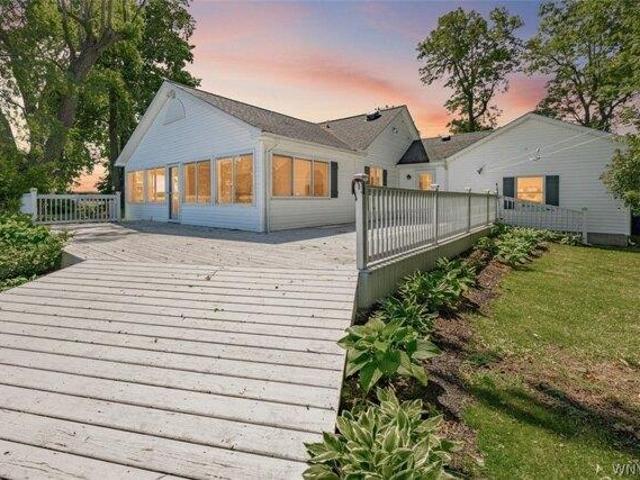 House for sale in Niagara, New York