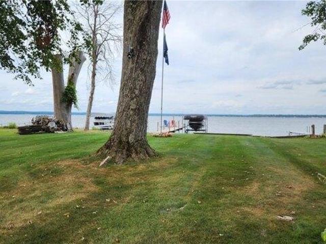 House for sale in Canastota, New York