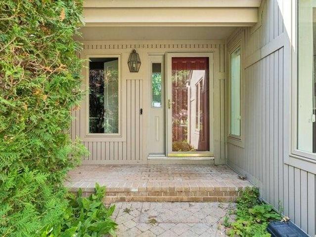 House for sale in Cape Elizabeth, Maine