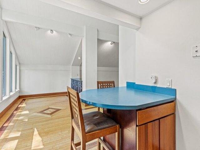 House for sale in Cape Elizabeth, Maine