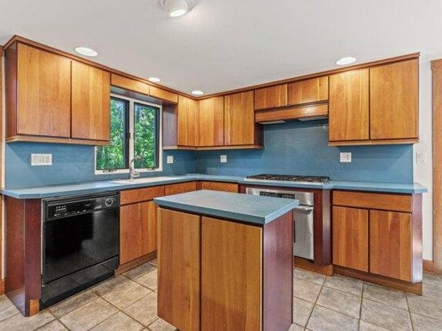 House for sale in Mountainview Park, Cape Elizabeth
