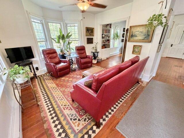 House for sale in Green Creek, New Jersey