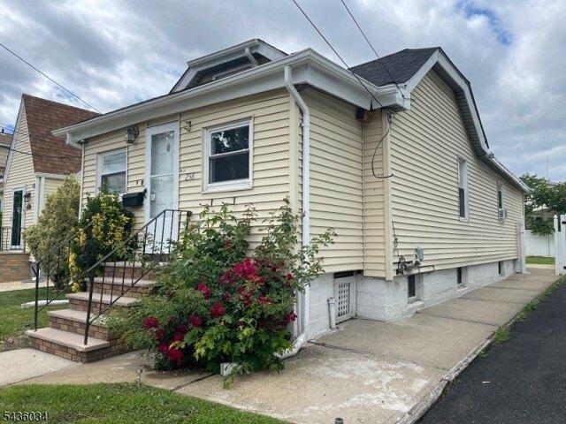 House for sale in Carteret, New Jersey