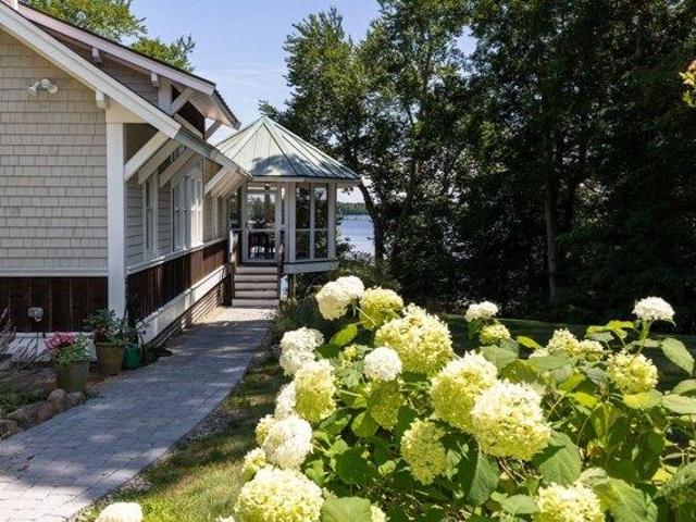 House for sale in South Carver, Carver
