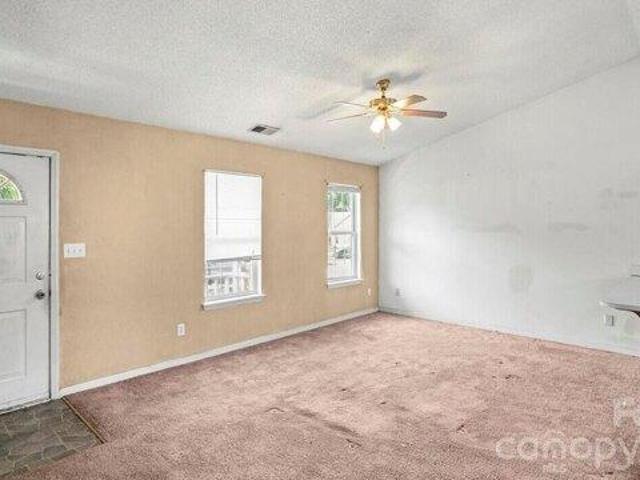 House for sale in Mecklenburg, North Carolina