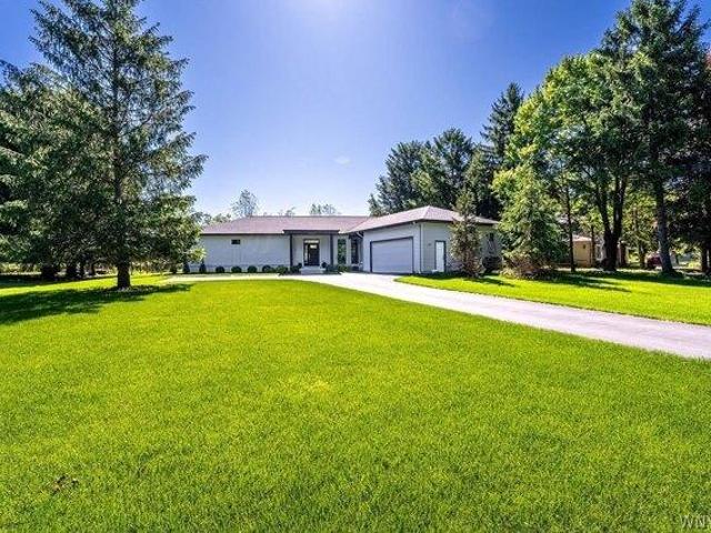 House for sale in Clarence, New York