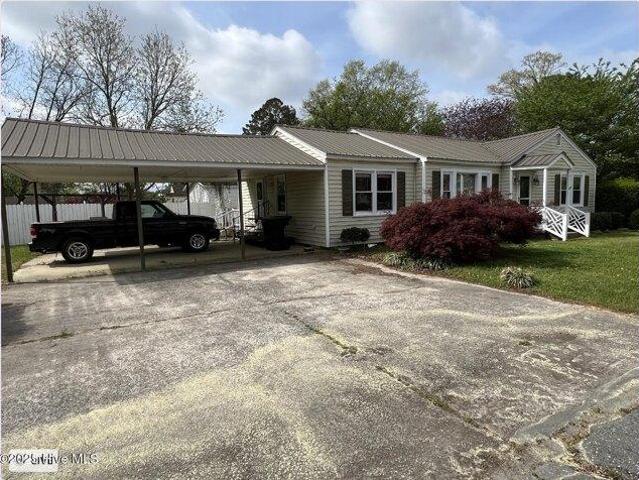 House for sale in Clinton