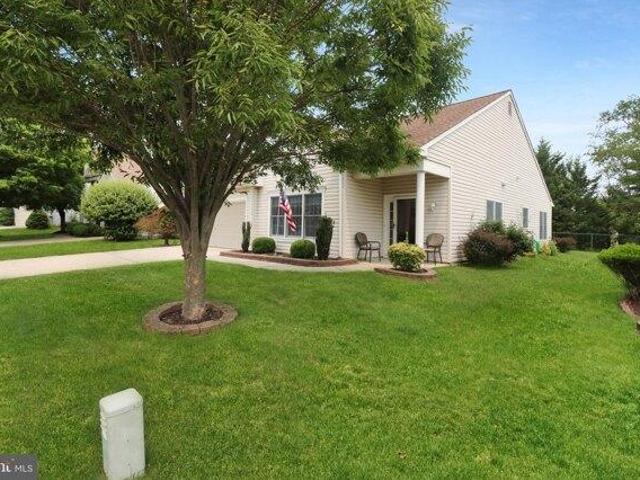 House for sale in Columbus, New Jersey