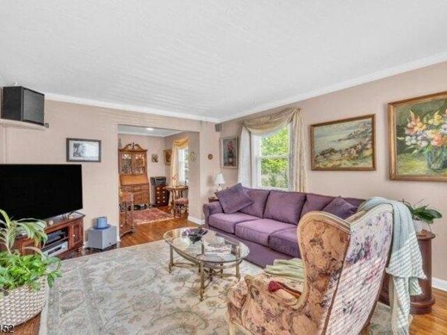House for sale in Cranford, New Jersey