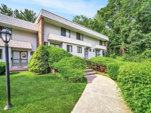House for sale in Cromwell, Connecticut