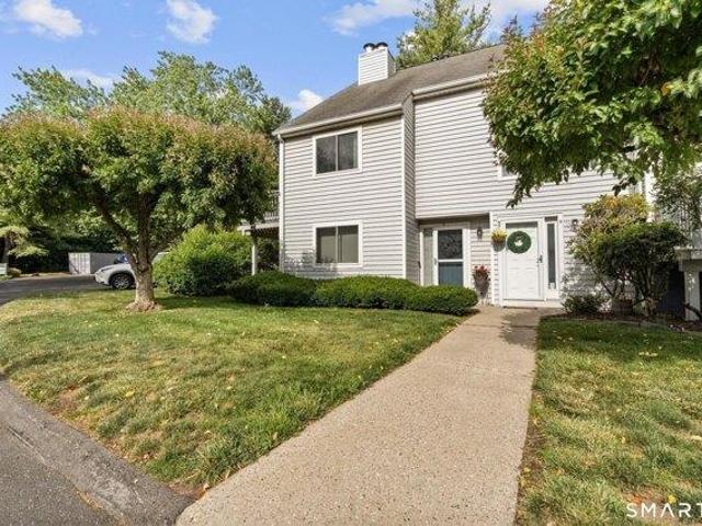 House for sale in Cromwell, Connecticut