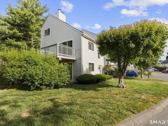 House for sale in Cromwell, Connecticut